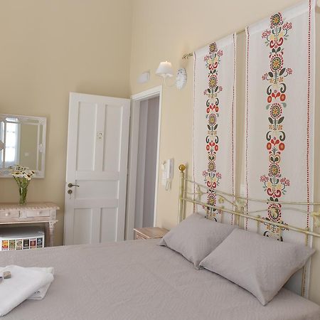 Oisyra Boutique Hotel Ermoúpoli Extérieur photo
